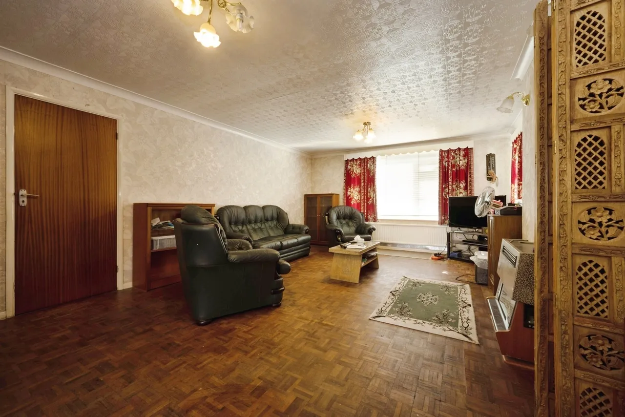 Bedford Road, Kempston, MK42, photo 2