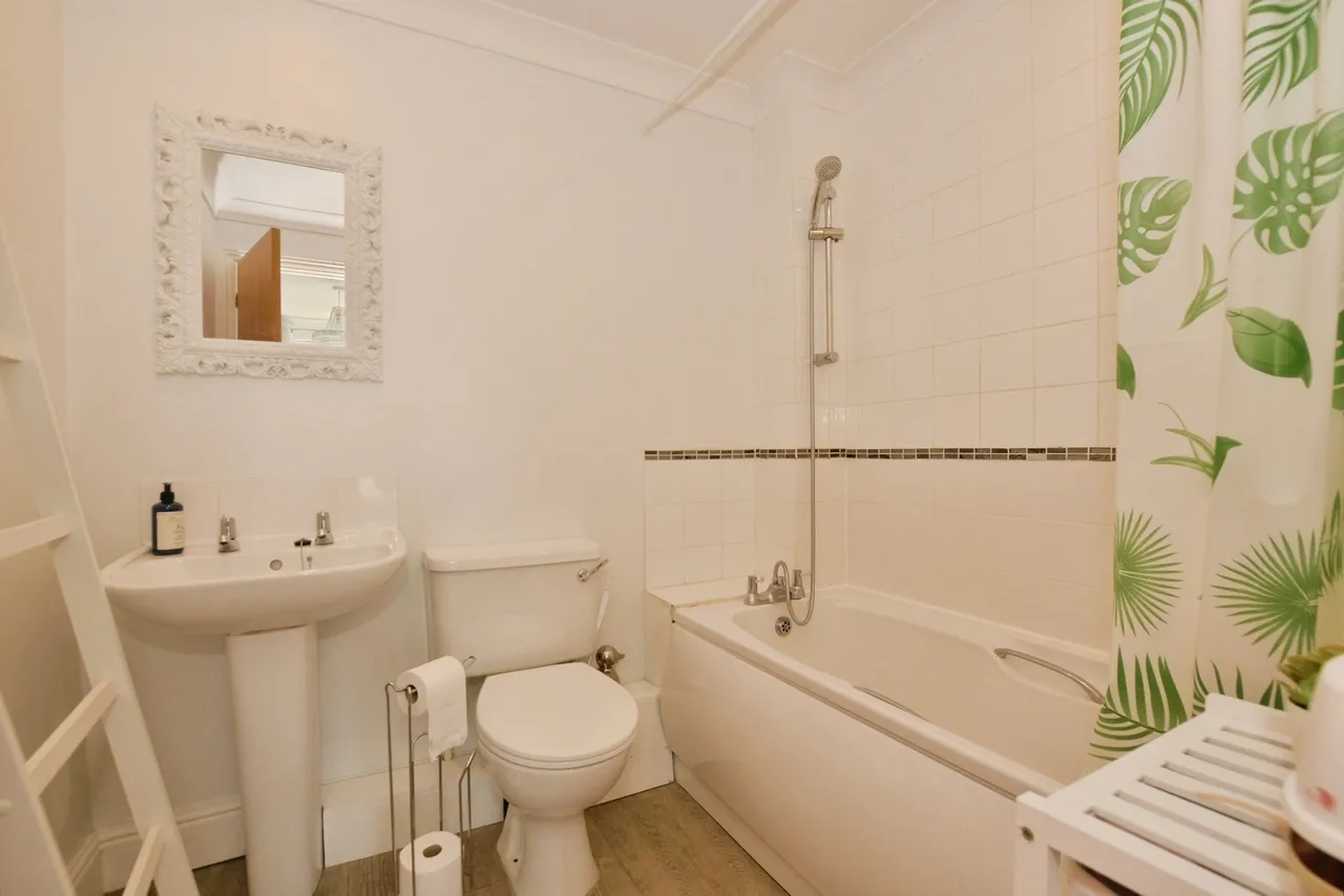 Mountfield Road, NEW ROMNEY, Kent, TN28, photo 7