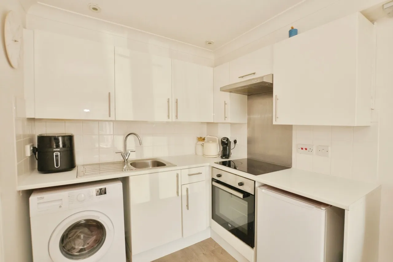 Mountfield Road, NEW ROMNEY, Kent, TN28, photo 5