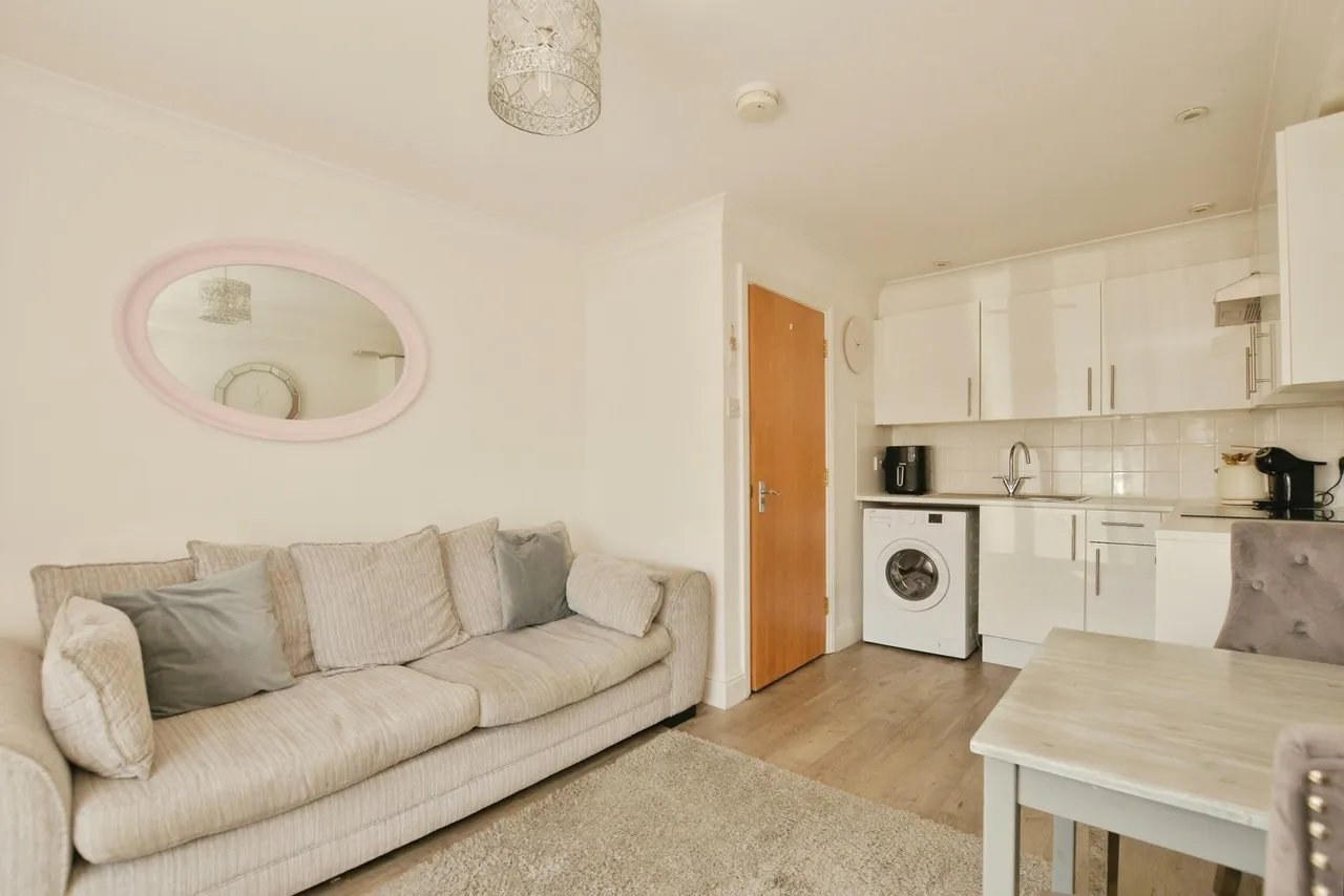Mountfield Road, NEW ROMNEY, Kent, TN28, photo 3