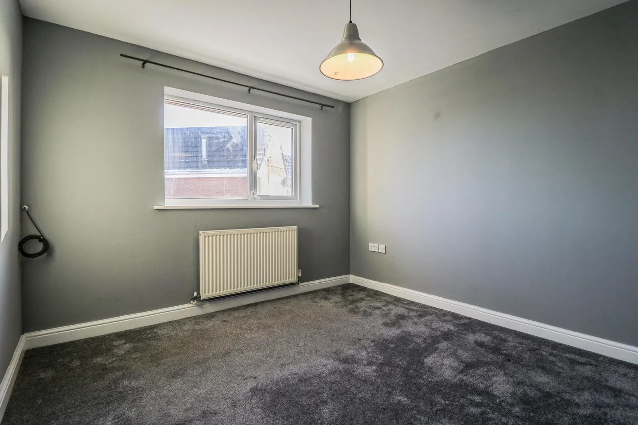 Rutland Close, Ettiley Heath, CW11, photo 13