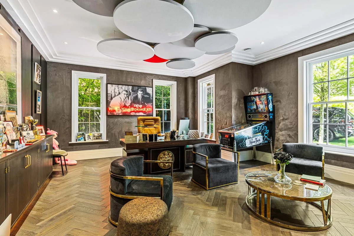 Abbots Drive, Virginia Water, GU25, photo 34