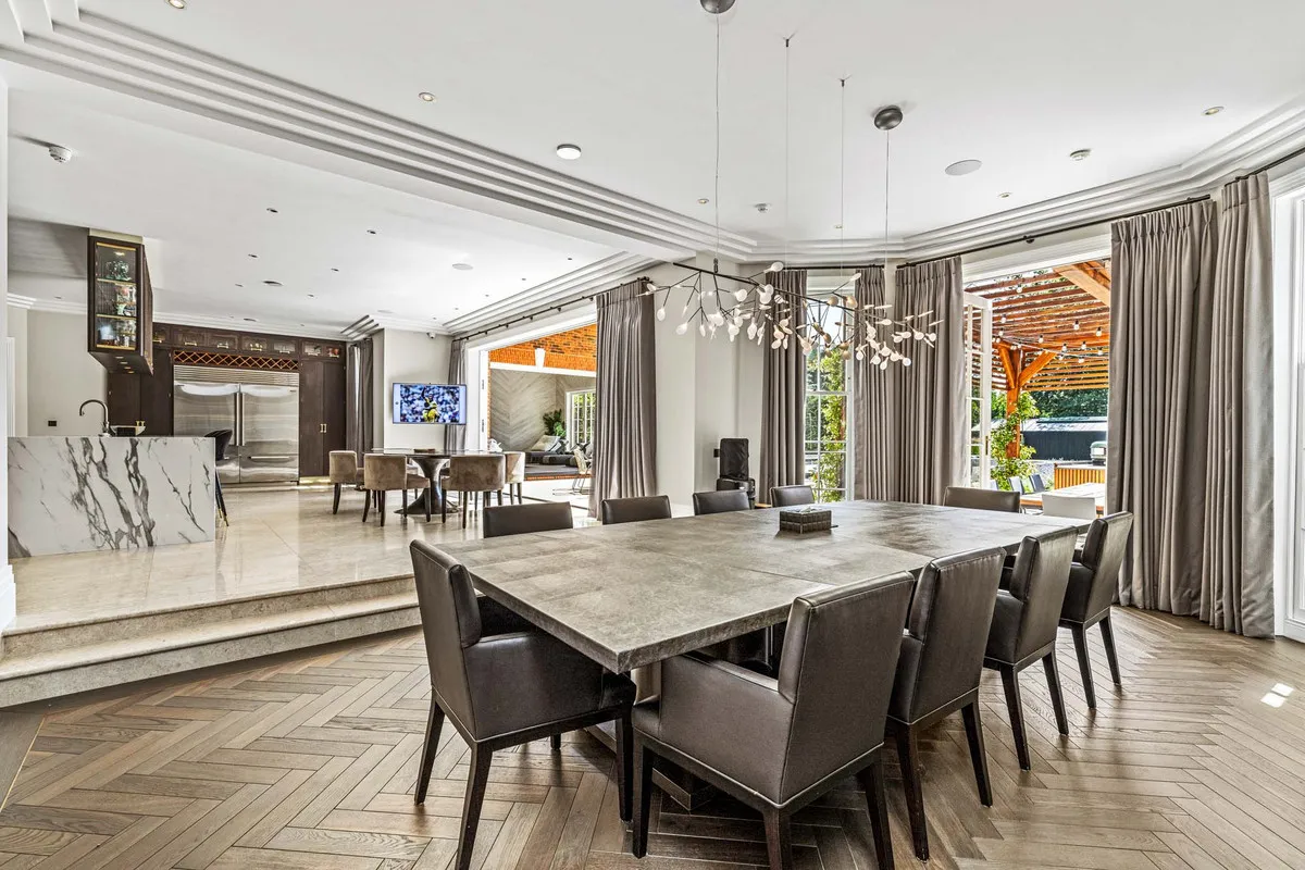 Abbots Drive, Virginia Water, GU25, photo 29