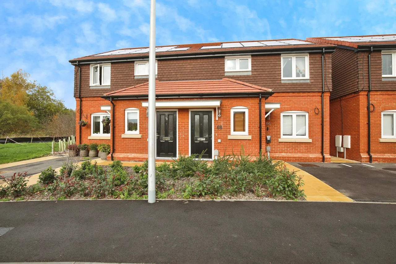 1 bed flat for sale, Eitherways, Newbury, RG14