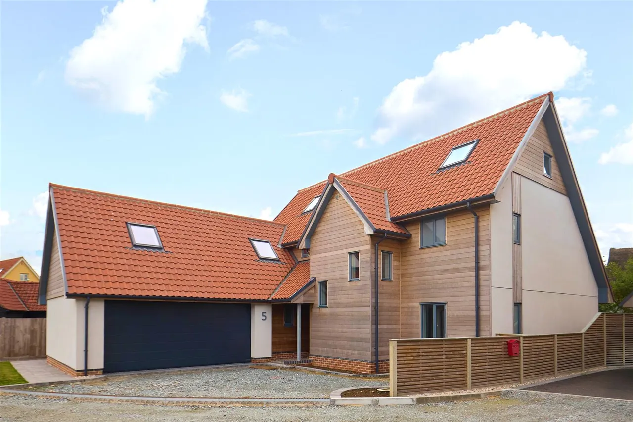 5 bed house for sale, Maple Close, Stradbroke, IP21