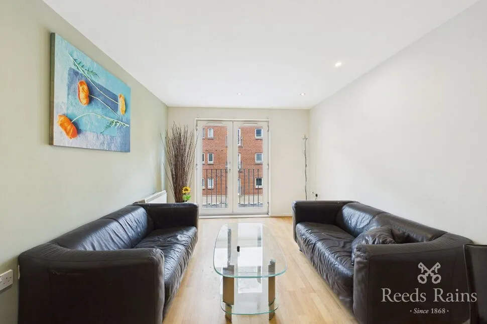 Elmira Way, Salford, M5, photo 3