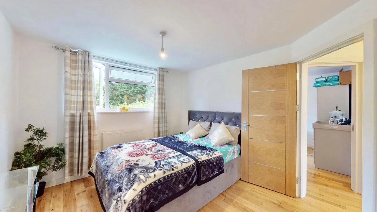 Oriental Road, Woking, GU22, photo 31