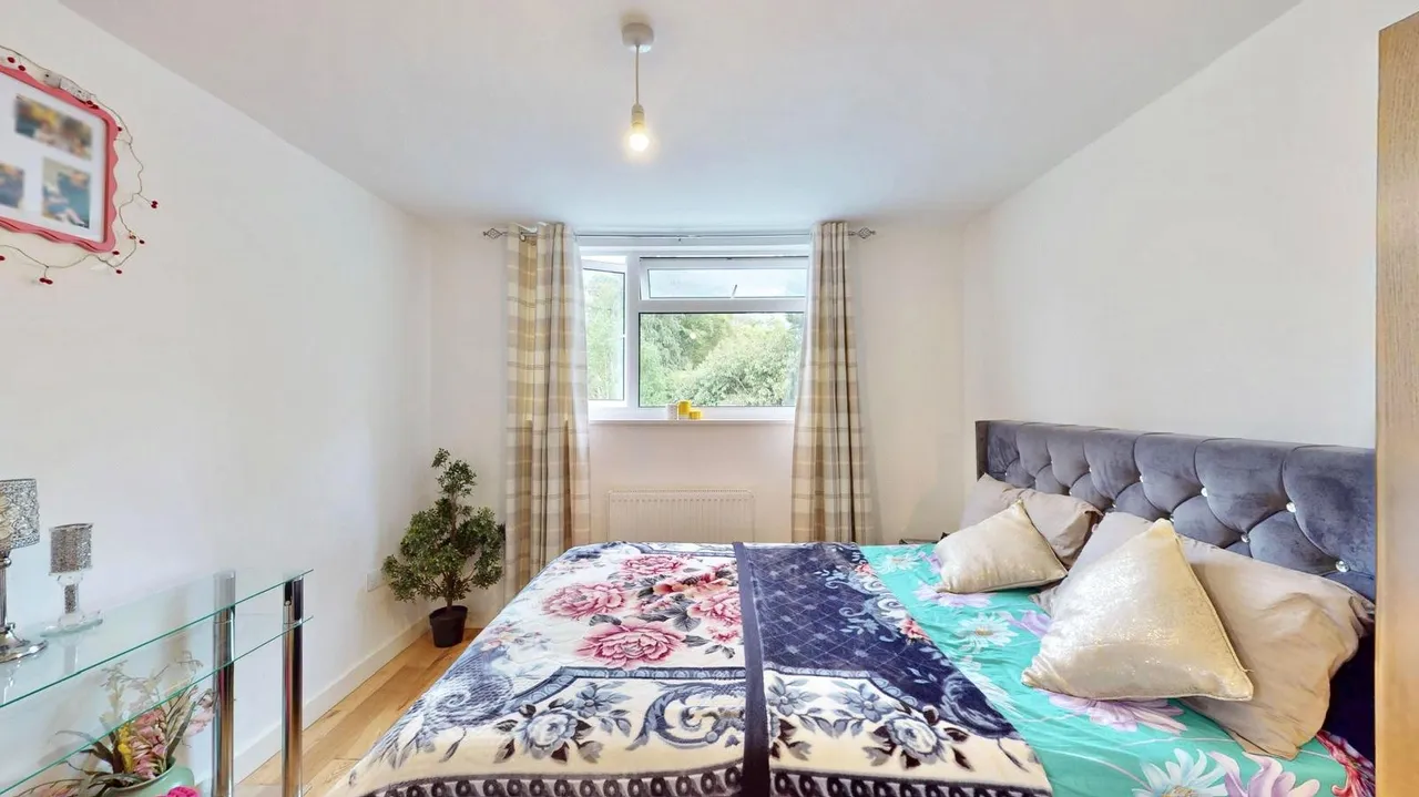 Oriental Road, Woking, GU22, photo 16