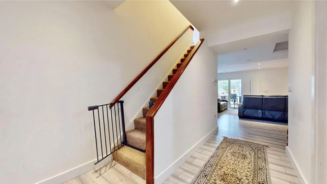 Oriental Road, Woking, GU22, photo 19