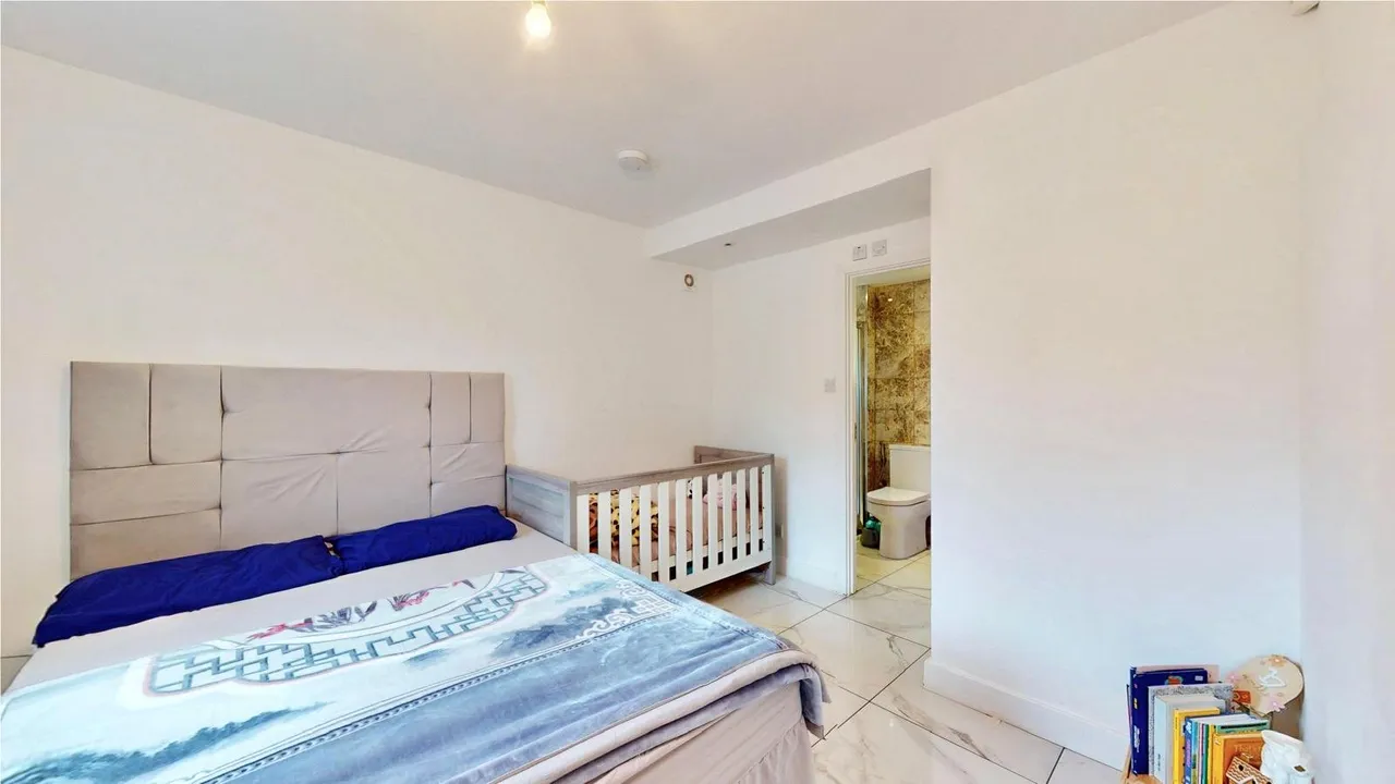 Oriental Road, Woking, GU22, photo 28