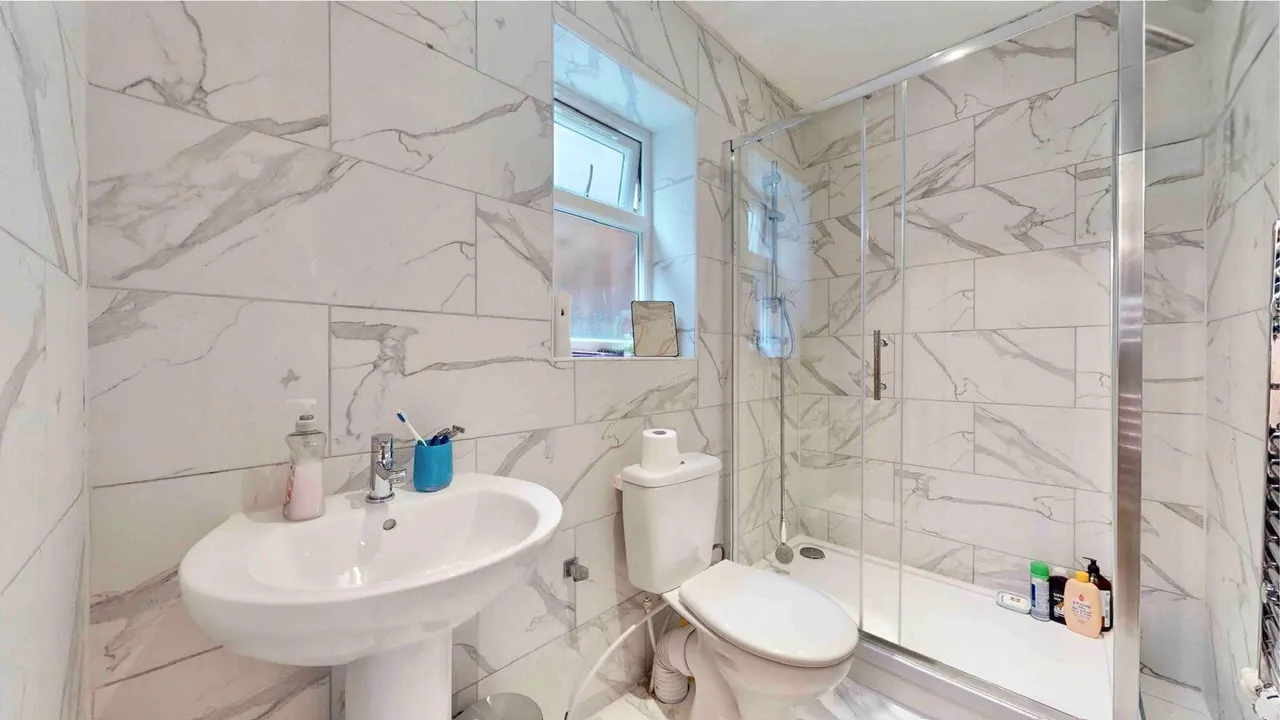 Oriental Road, Woking, GU22, photo 20