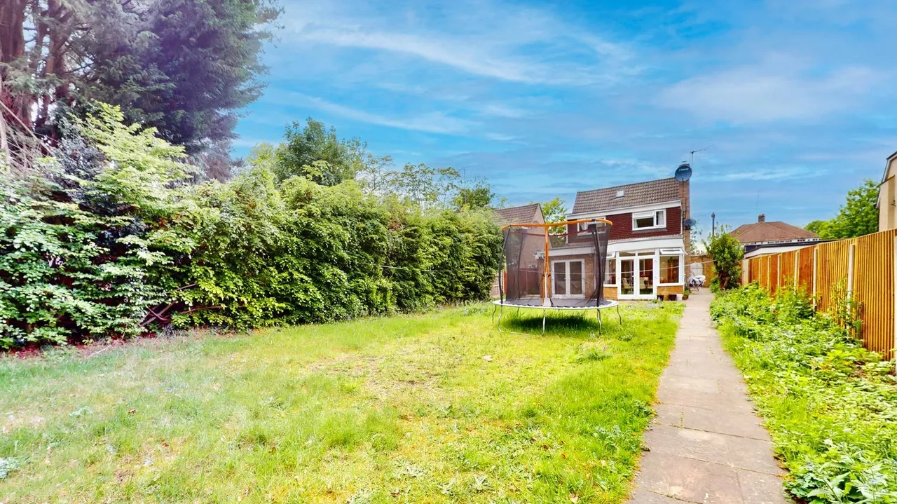 Oriental Road, Woking, GU22, photo 11