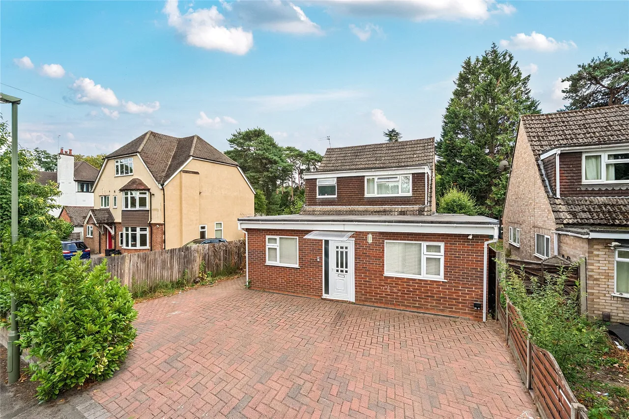 5 bed house for sale, Oriental Road, Woking, GU22