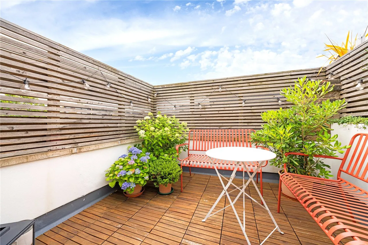 3 bed flat for sale — North Cross Road, East Dulwich, London, SE22