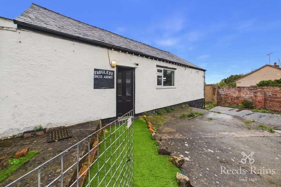 High Street, St. Asaph, LL17, photo 15