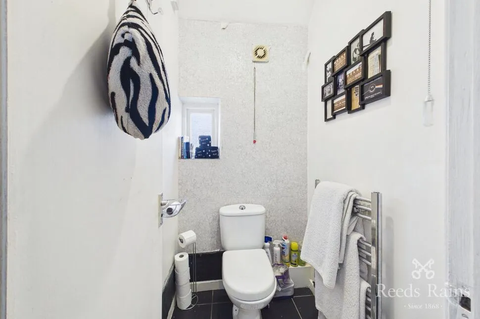 High Street, St. Asaph, LL17, photo 11