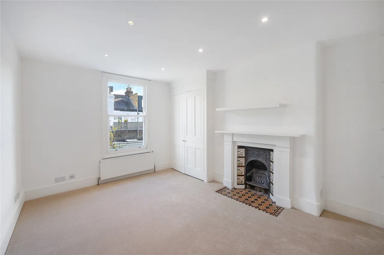 Narbonne Avenue, London, SW4, photo 9