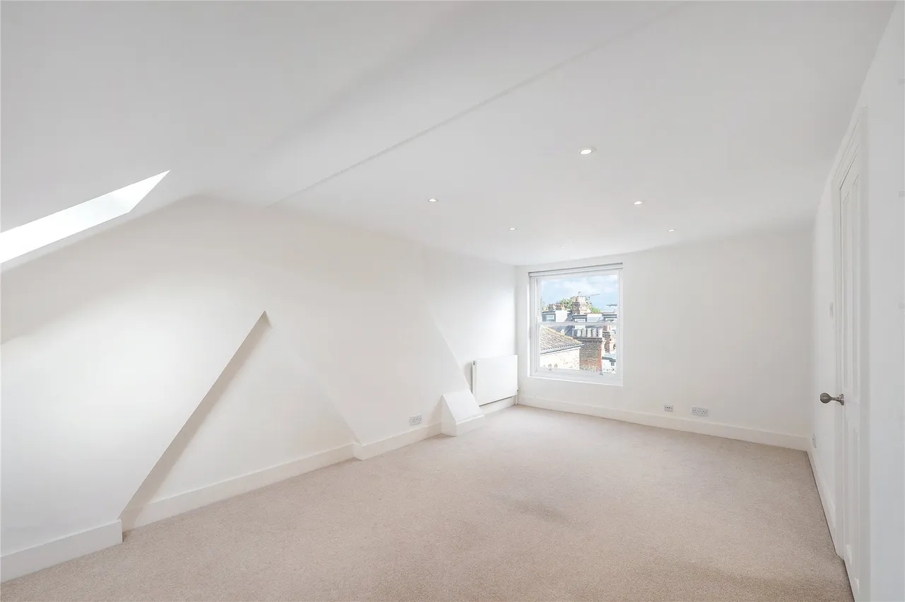 Narbonne Avenue, London, SW4, photo 12