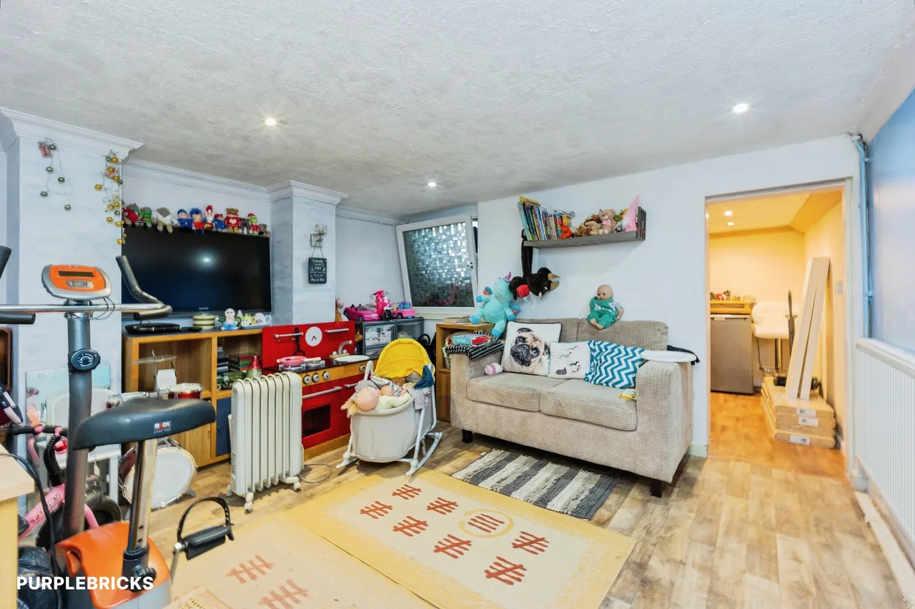 Torkington Street, Stockport, SK3, photo 9