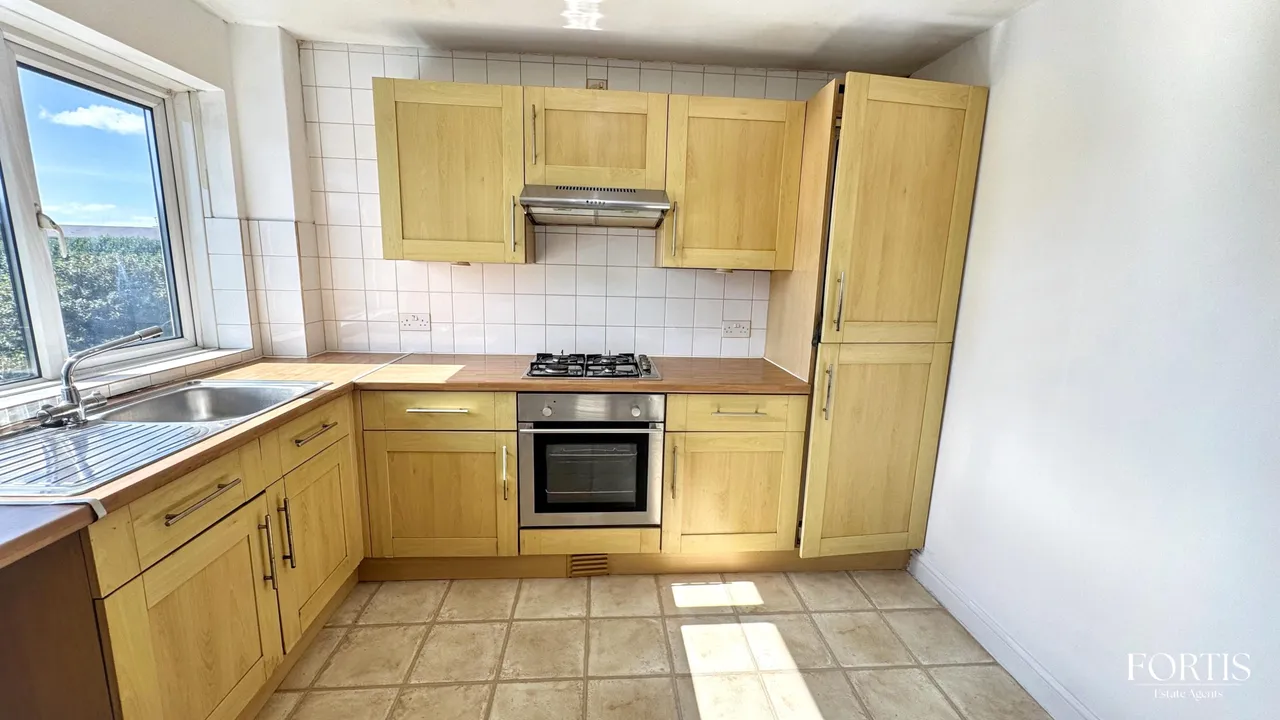 Tidenham Road, Cardiff, CF5, photo 6