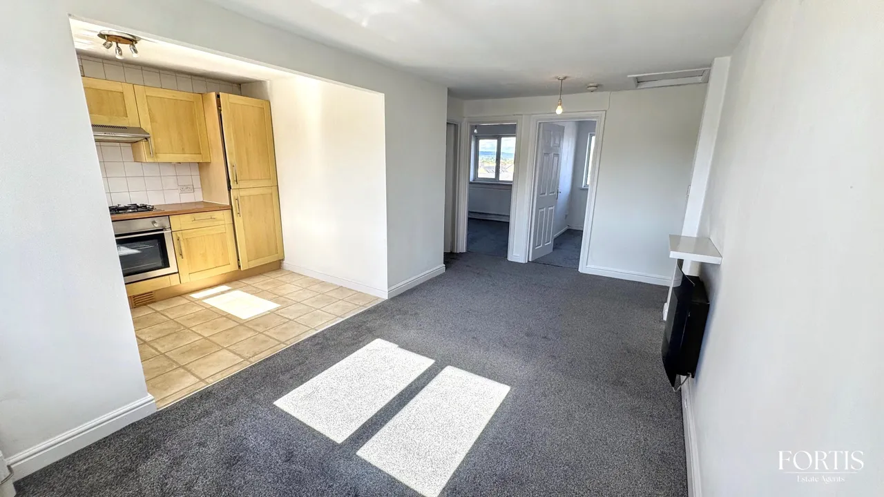 Tidenham Road, Cardiff, CF5, photo 4