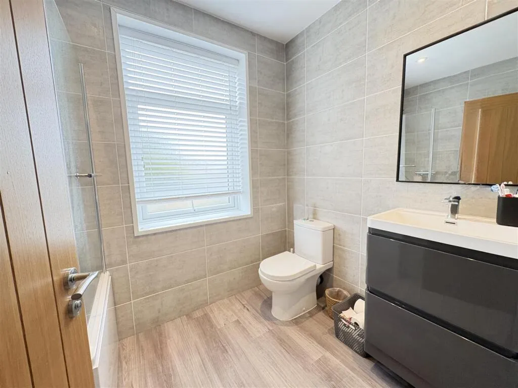 Langstone Road, Portsmouth, PO3, photo 8