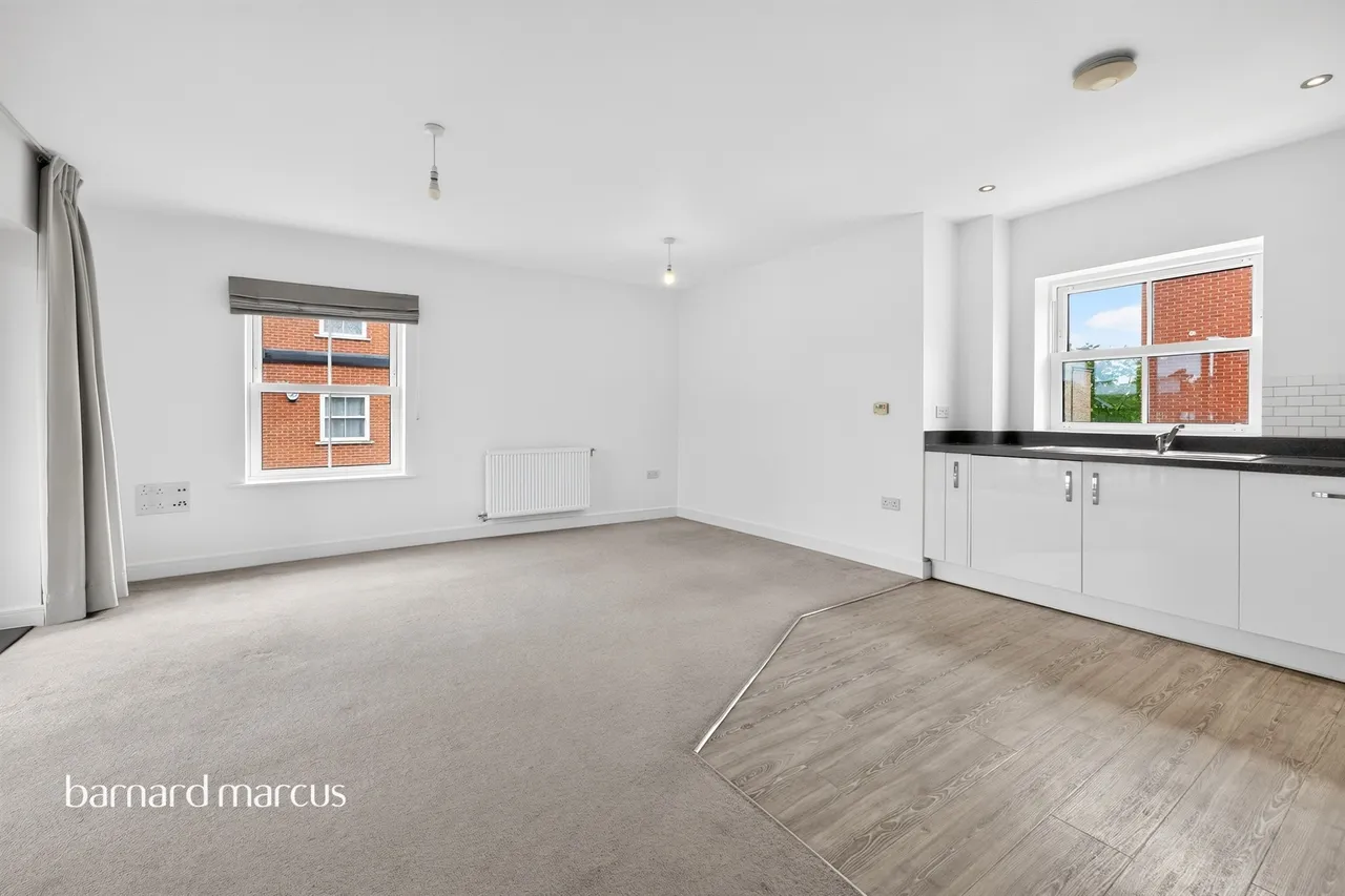 Tulett Avenue, London, N20, photo 10