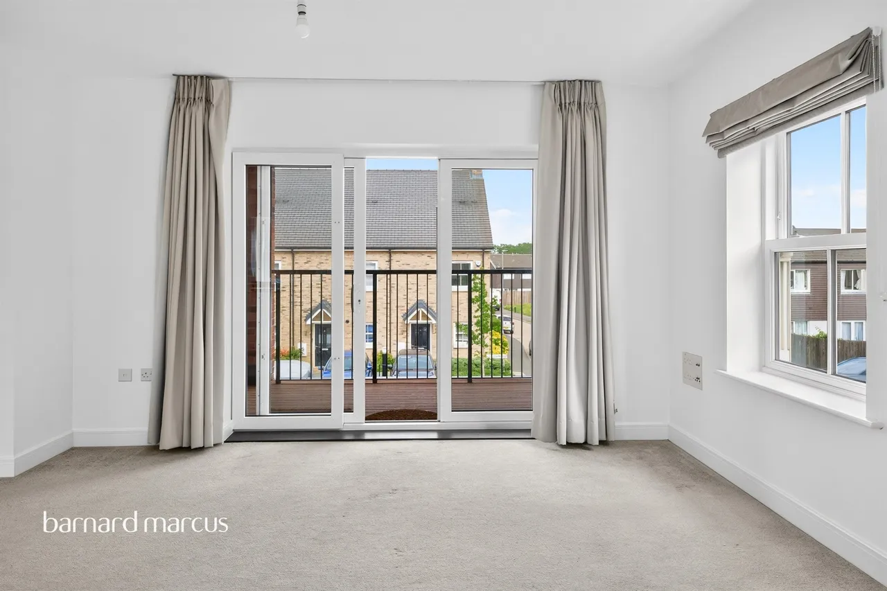 Tulett Avenue, London, N20, photo 6