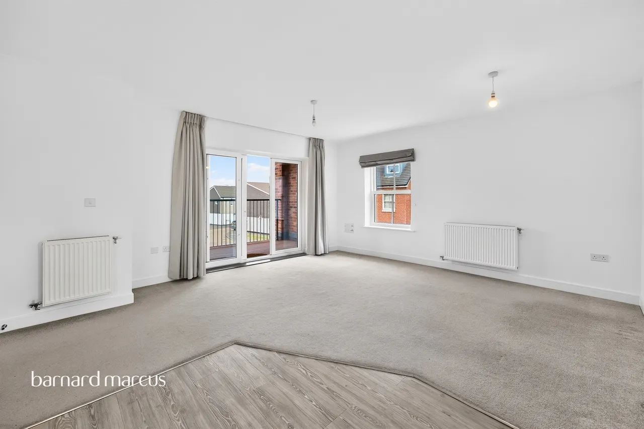 Tulett Avenue, London, N20, photo 3
