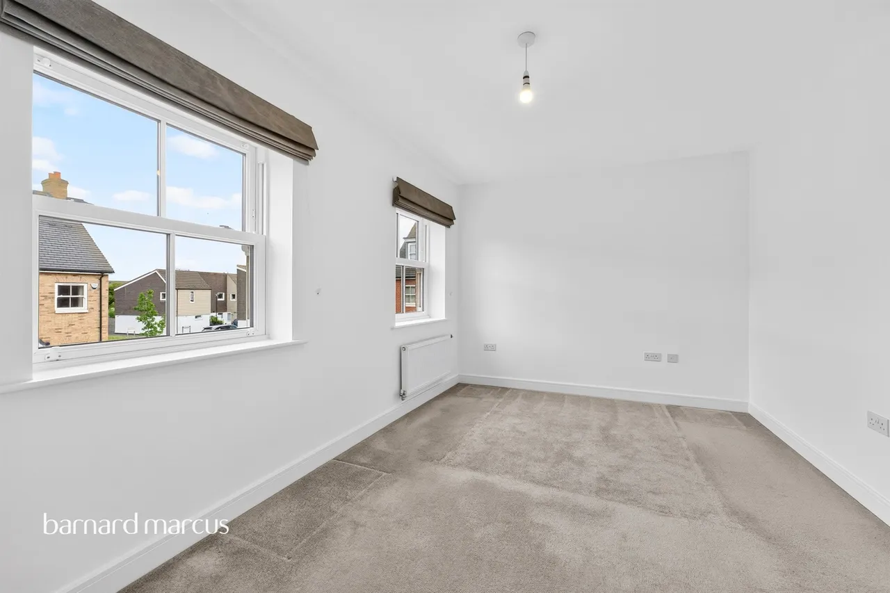 Tulett Avenue, London, N20, photo 5