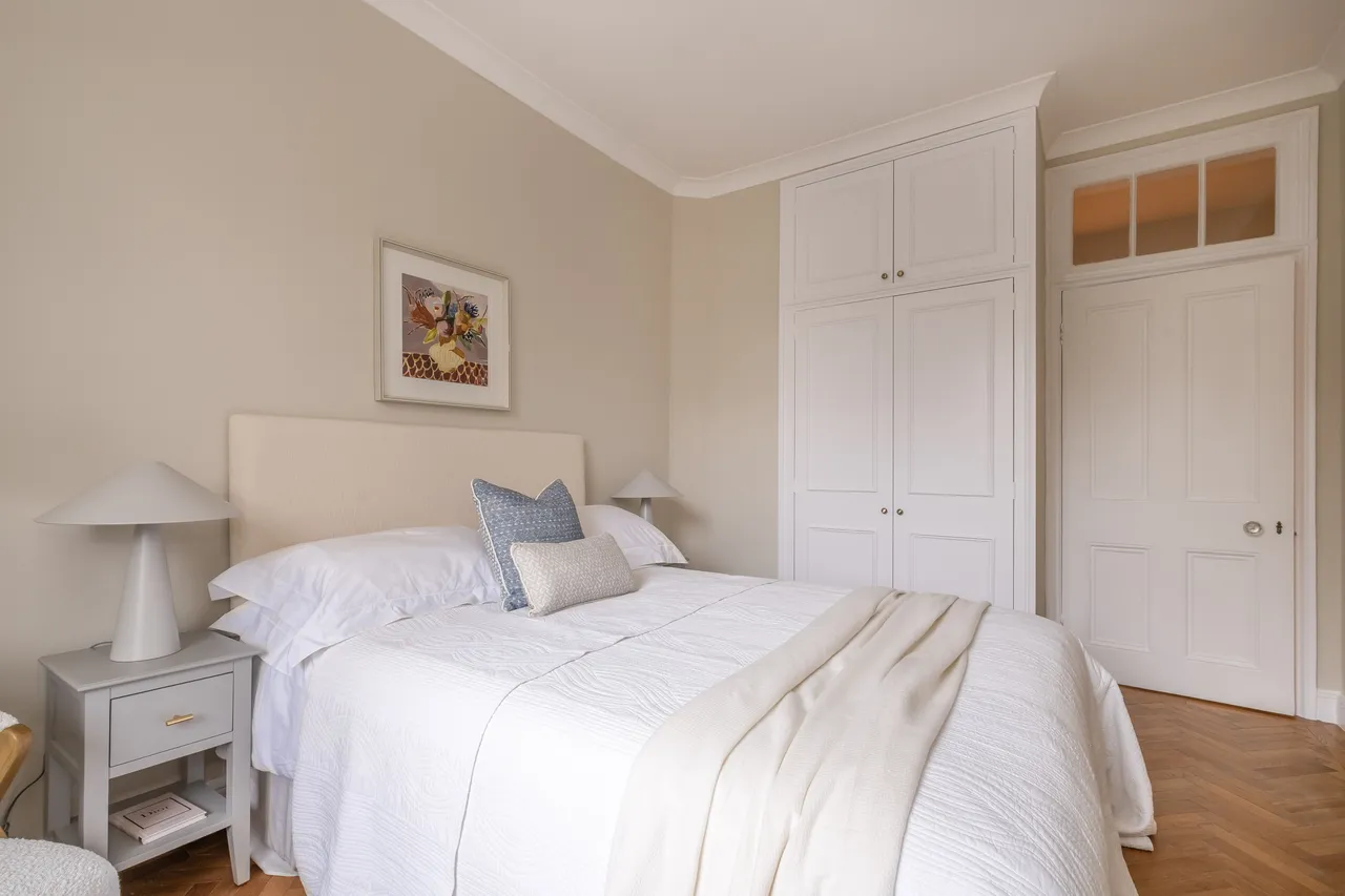 Prince Of Wales Drive, London, SW11, photo 7