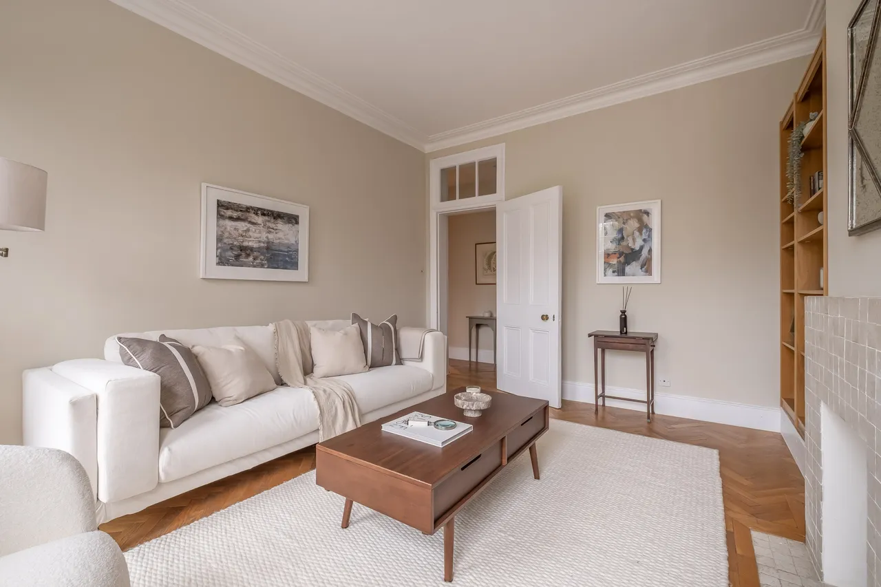 Prince Of Wales Drive, London, SW11, photo 9