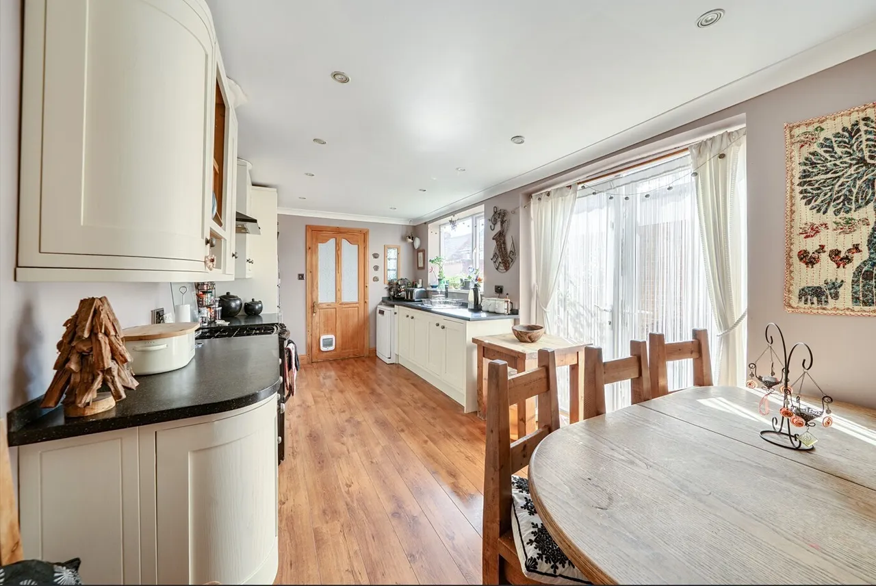 Upleatham Street, Saltburn-By-The-Sea, TS12, photo 5