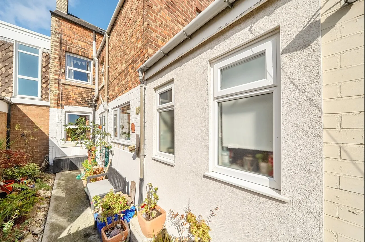 Upleatham Street, Saltburn-By-The-Sea, TS12, photo 17