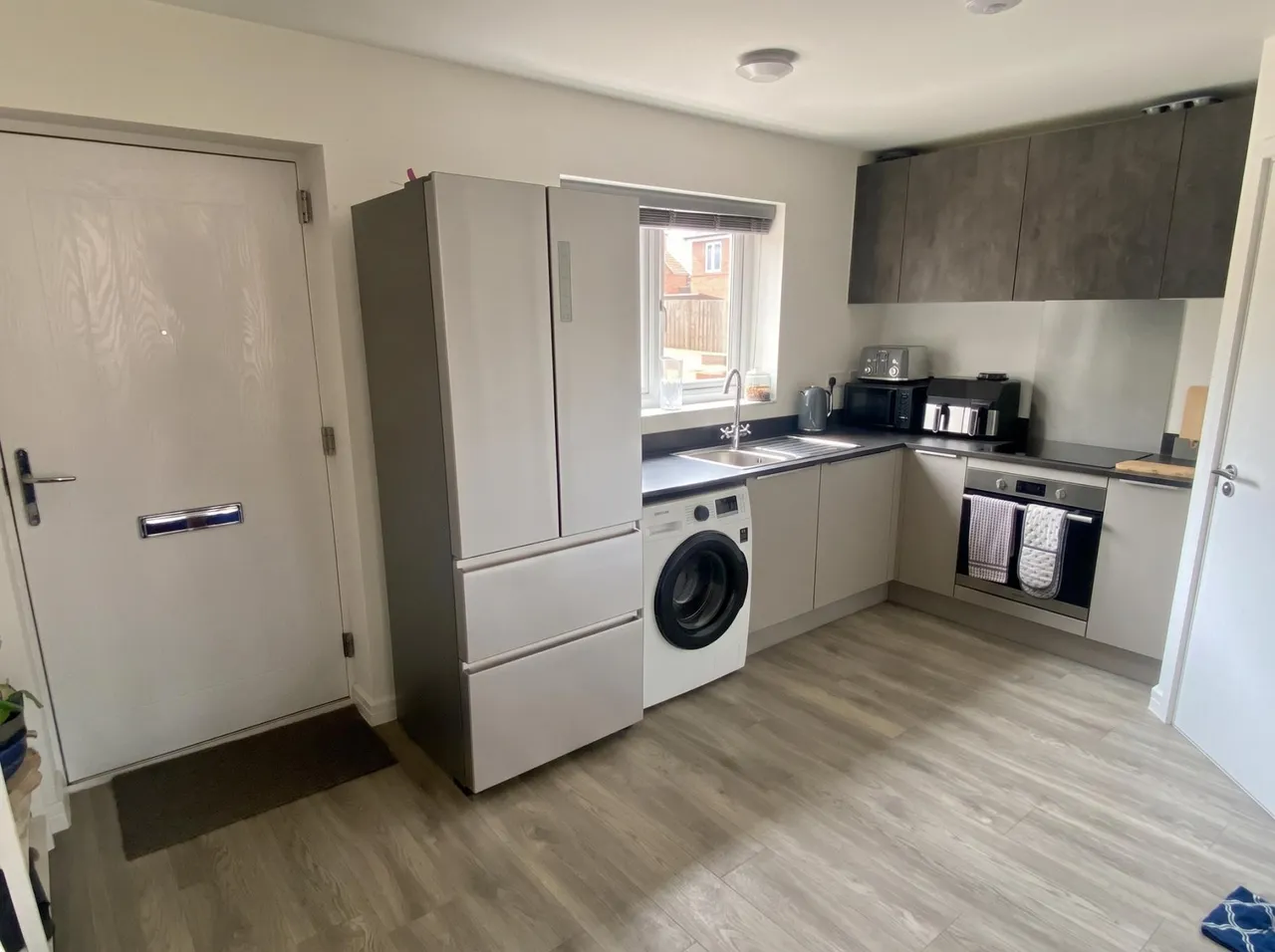 Westfield Avenue, Earl Shilton, LE9, photo 3