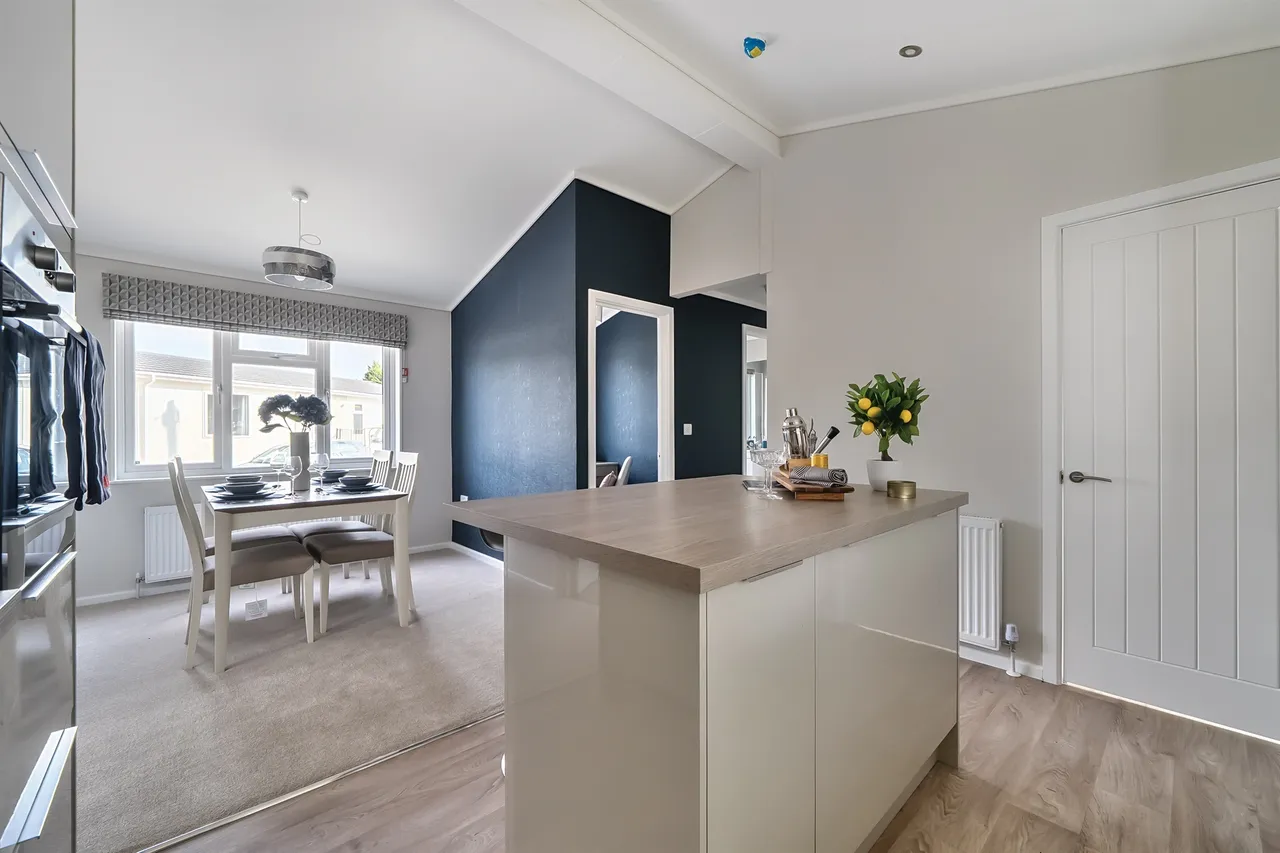 Wick Lane, Christchurch, BH6, photo 7