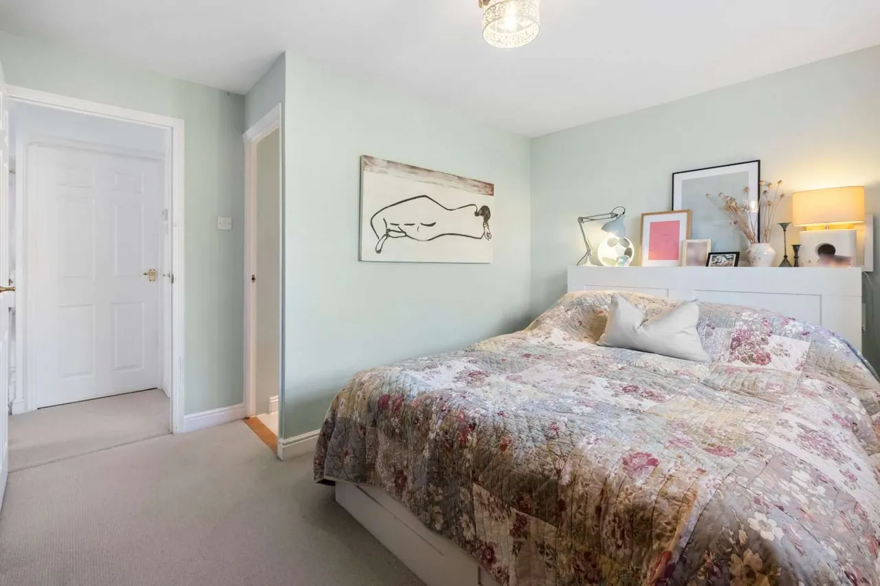 Nevinson Close, London, SW18, photo 6