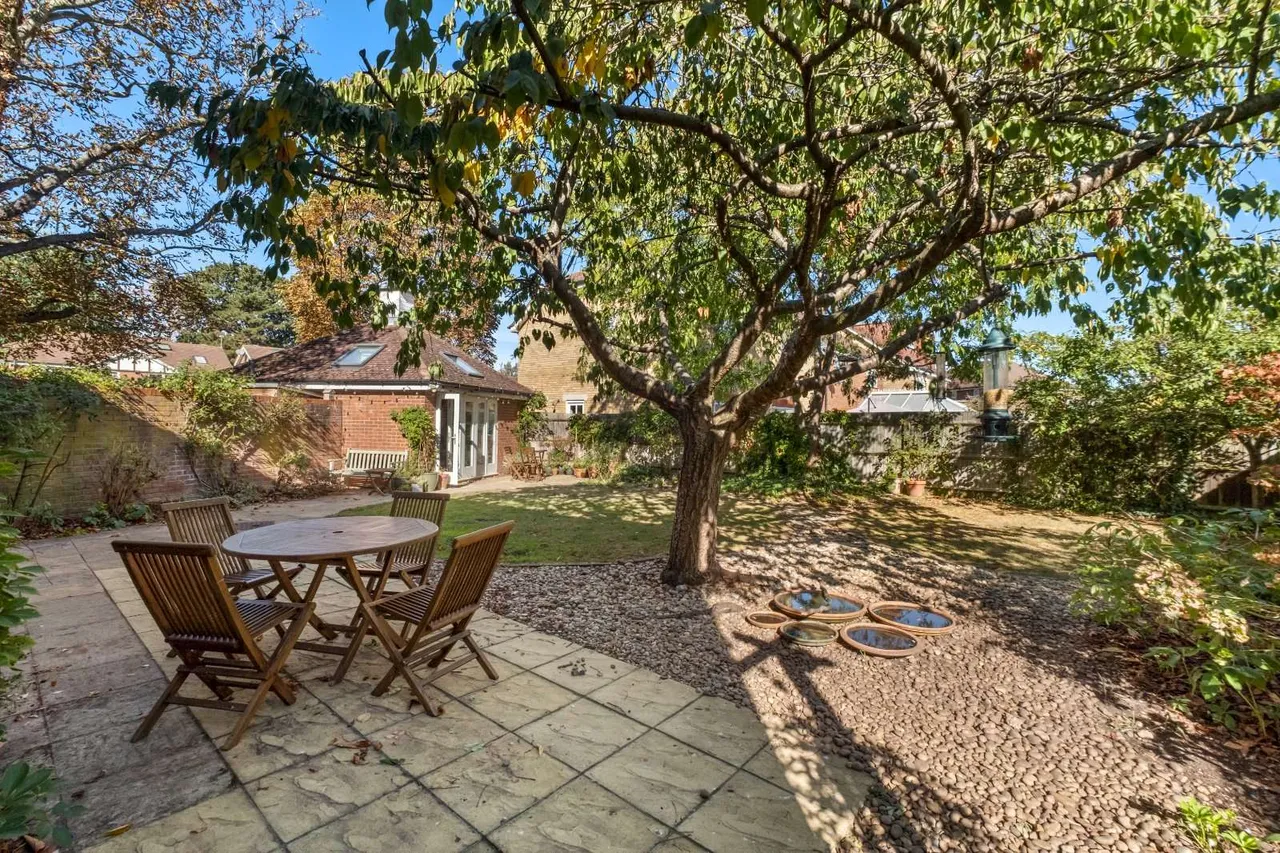 Nevinson Close, London, SW18, photo 11