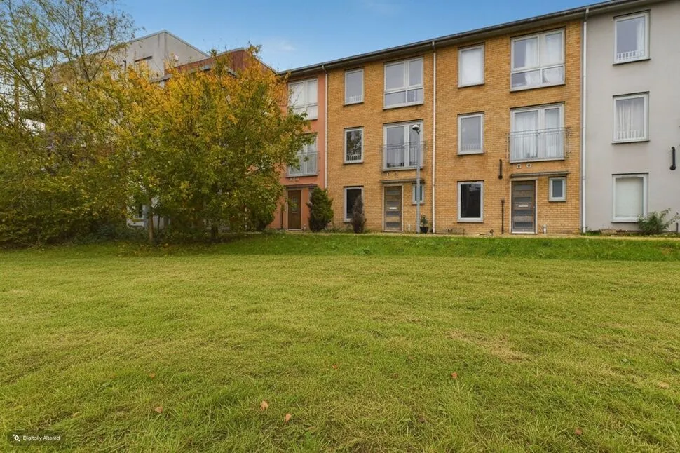 5 bed house for sale, Waylen Gardens, Dartford, DA1
