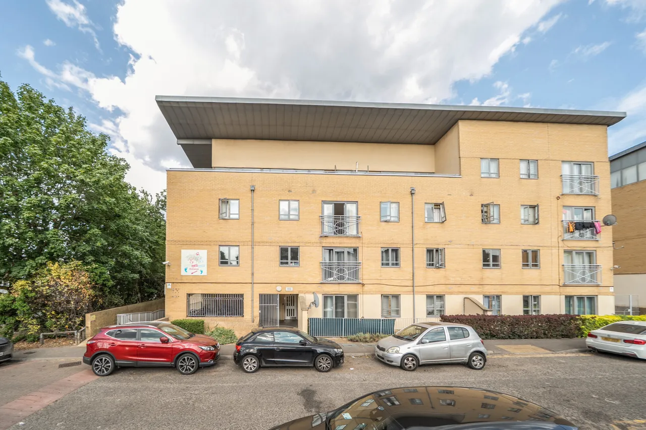1 bed flat for sale, Sovereign Place, Harrow, HA1