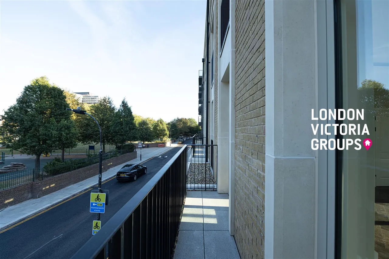 Distillery Road, London, photo 33
