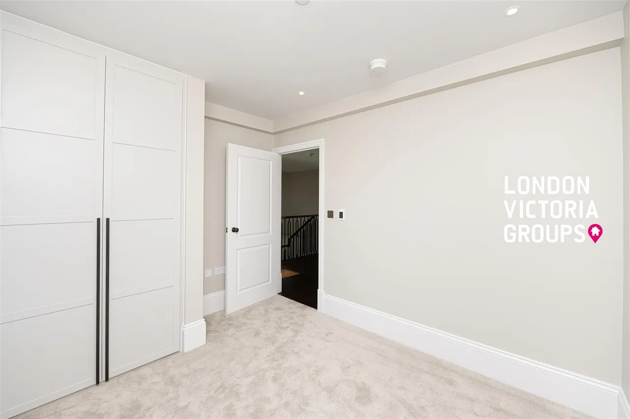Distillery Road, London, photo 25