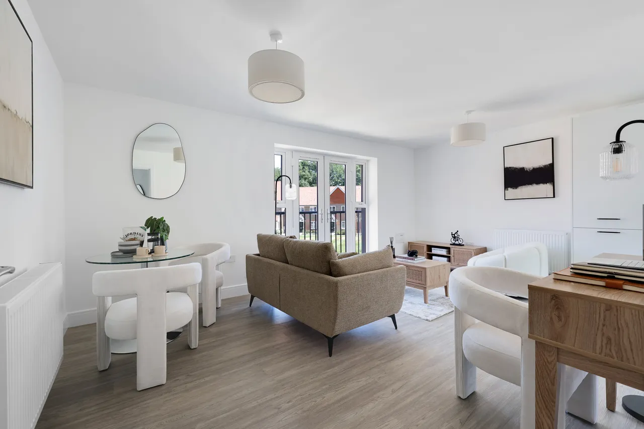 Burstow Grove, Off Haroldslea Drive, RH6, photo 3