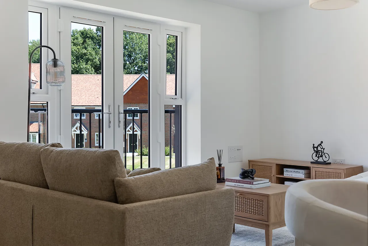 Burstow Grove, Off Haroldslea Drive, RH6, photo 7
