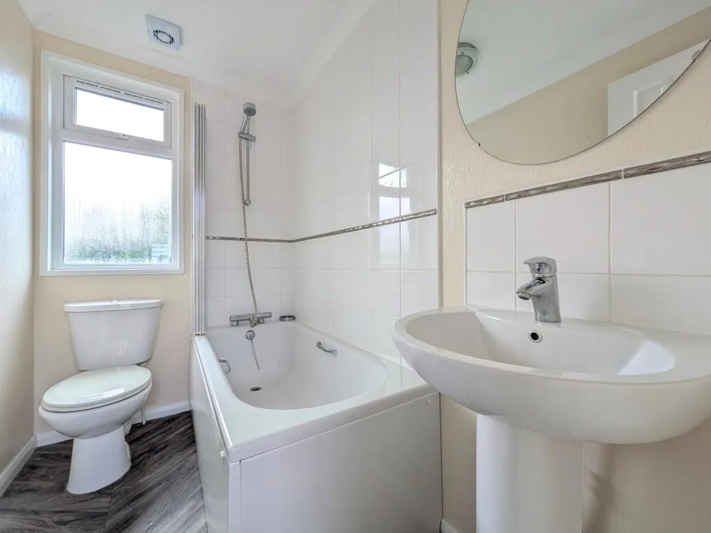 Horsham Road, Beare Green, RH5, photo 5