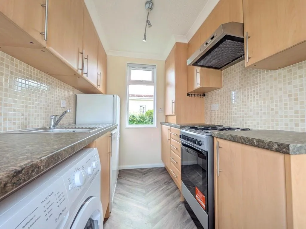 Horsham Road, Beare Green, RH5, photo 9