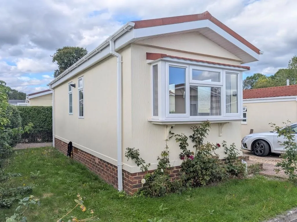 Horsham Road, Beare Green, RH5, photo 10