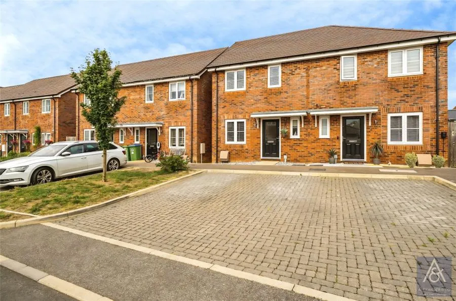 Homestead Lane, Steeple Claydon, MK18, photo 16