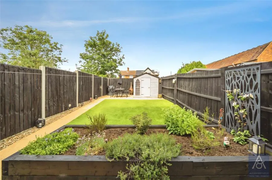 Homestead Lane, Steeple Claydon, MK18, photo 5
