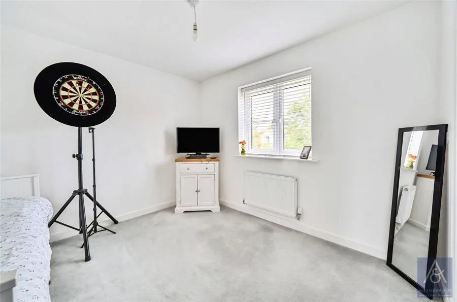 Homestead Lane, Steeple Claydon, MK18, photo 8